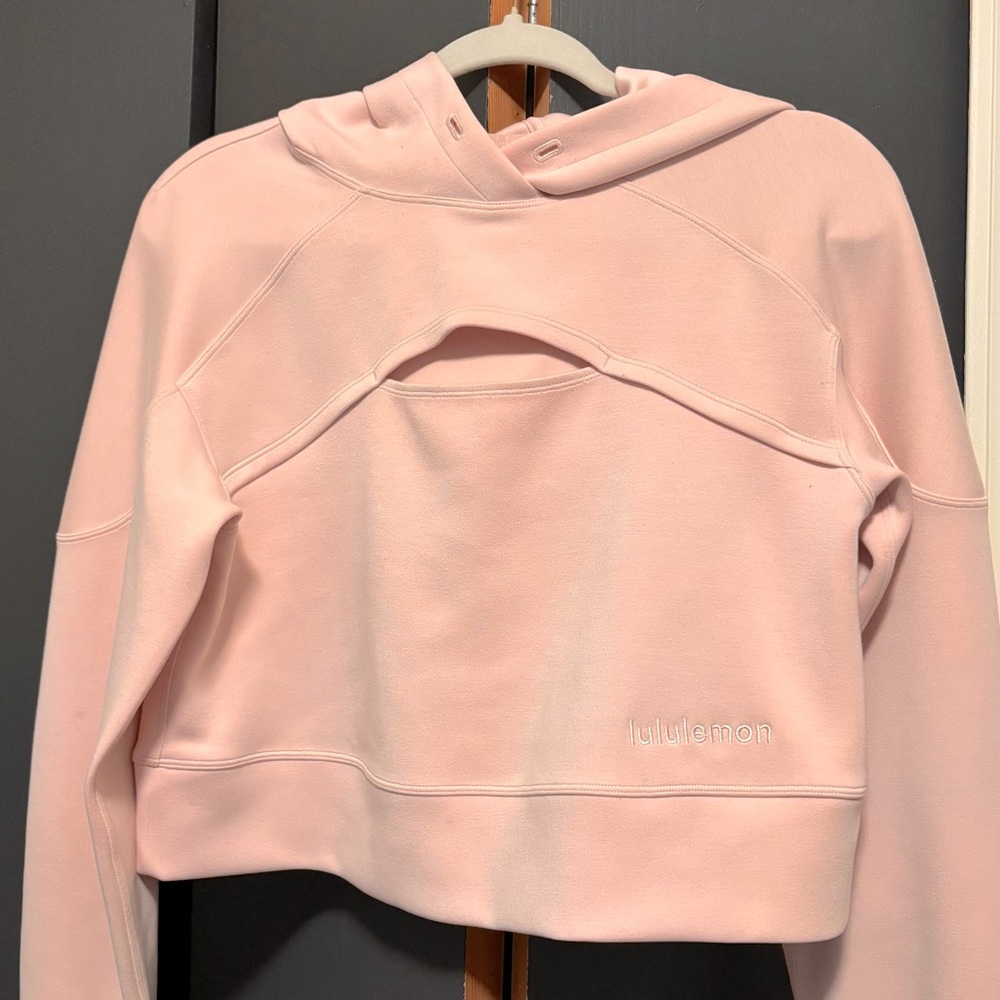 Lululemon Athletica Light Pink Women's Cropped Hoodie